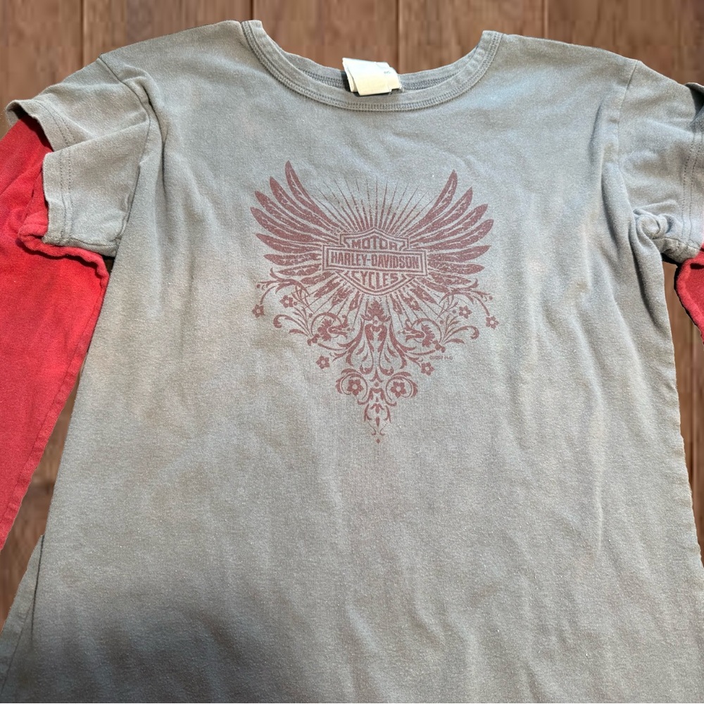 Harley-Davidson Womens Gray Tee with Red Sleeves 90’s vintage